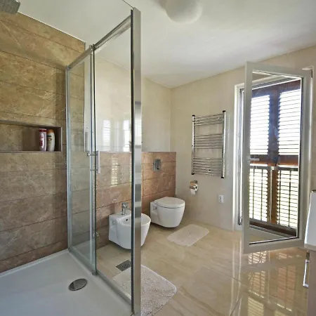 Arbo By Interhome * Bibinje